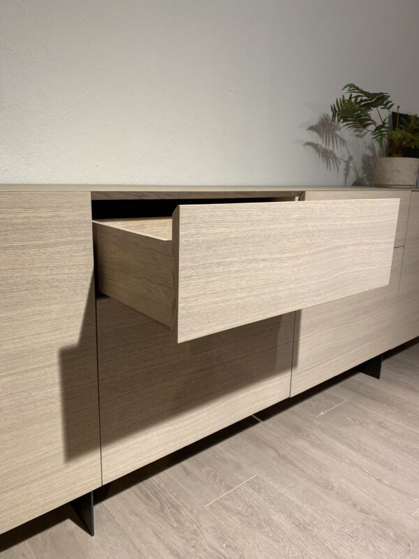 Ereganto dressoir