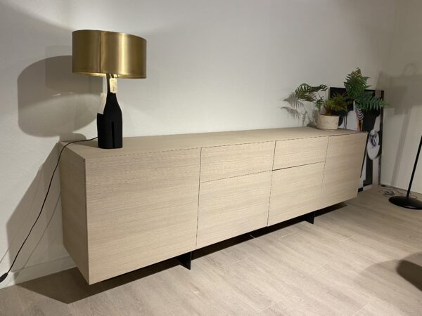 Ereganto dressoir