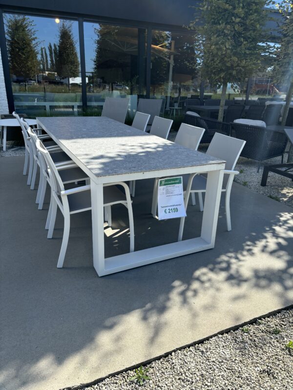 Set Linate tafel + 8 Arcueil stoelen