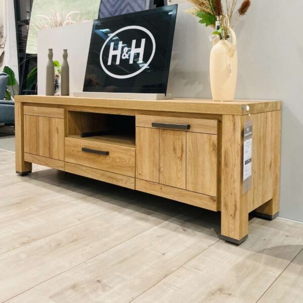 Verberckmoes Outlet Wilrijk toonzaalmodel Delmonte TV-kast 170cm breed in HPL en melamine oak vintage natural met afwerking in metaal grafietkleur Henders and Hazel