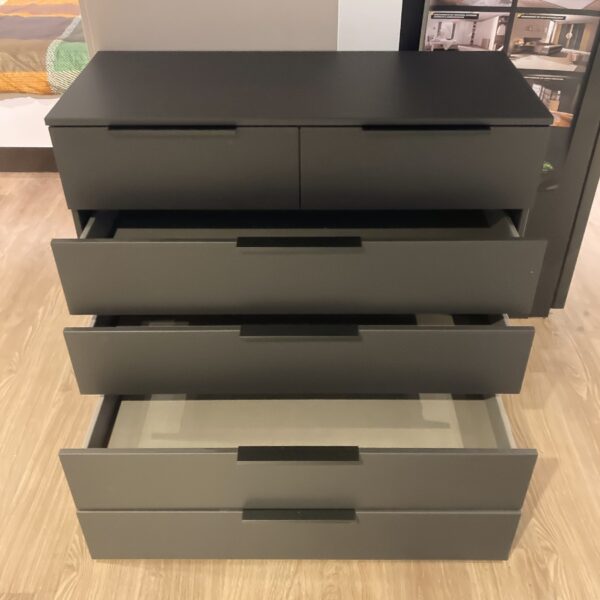 Nolte CM700 commode met alle laden open, toont ruime en diepe opberglades – Verberckmoes outlet