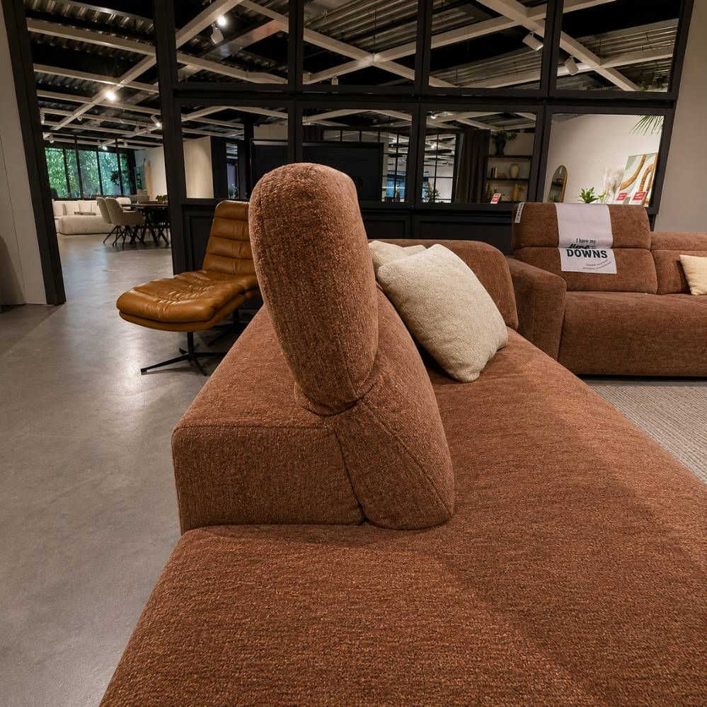 Verstelbare rugleuning van de Belform Zita longchair links – toonzaalmodel Sint-Gillis-Waas