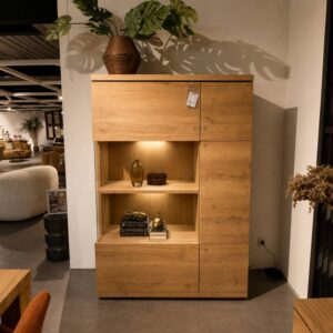 Maxfurn Carmen bergkast in Lamulux Natur met verlichte vitrinenis – toonzaalmodel Sint-Gillis-Waas
