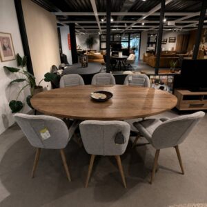 Maxfurn Vaiana uitschuifbare eettafel in Lamulux Barley met zwart ijzeren onderstel – toonzaalmodel Sint-Gillis-Waas