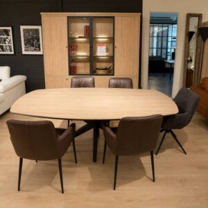 Maxfurn Wellington eettafel Deens ovaal in Misty Oak – toonzaalmodel Sint-Gillis-Waas