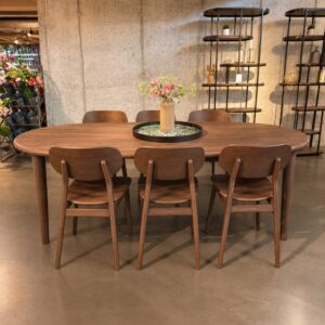 Theuns Sento eetkamerset met ovale tafel en 6 stoelen in Walnut Light Oak – toonzaalmodel Sint-Gillis-Waas