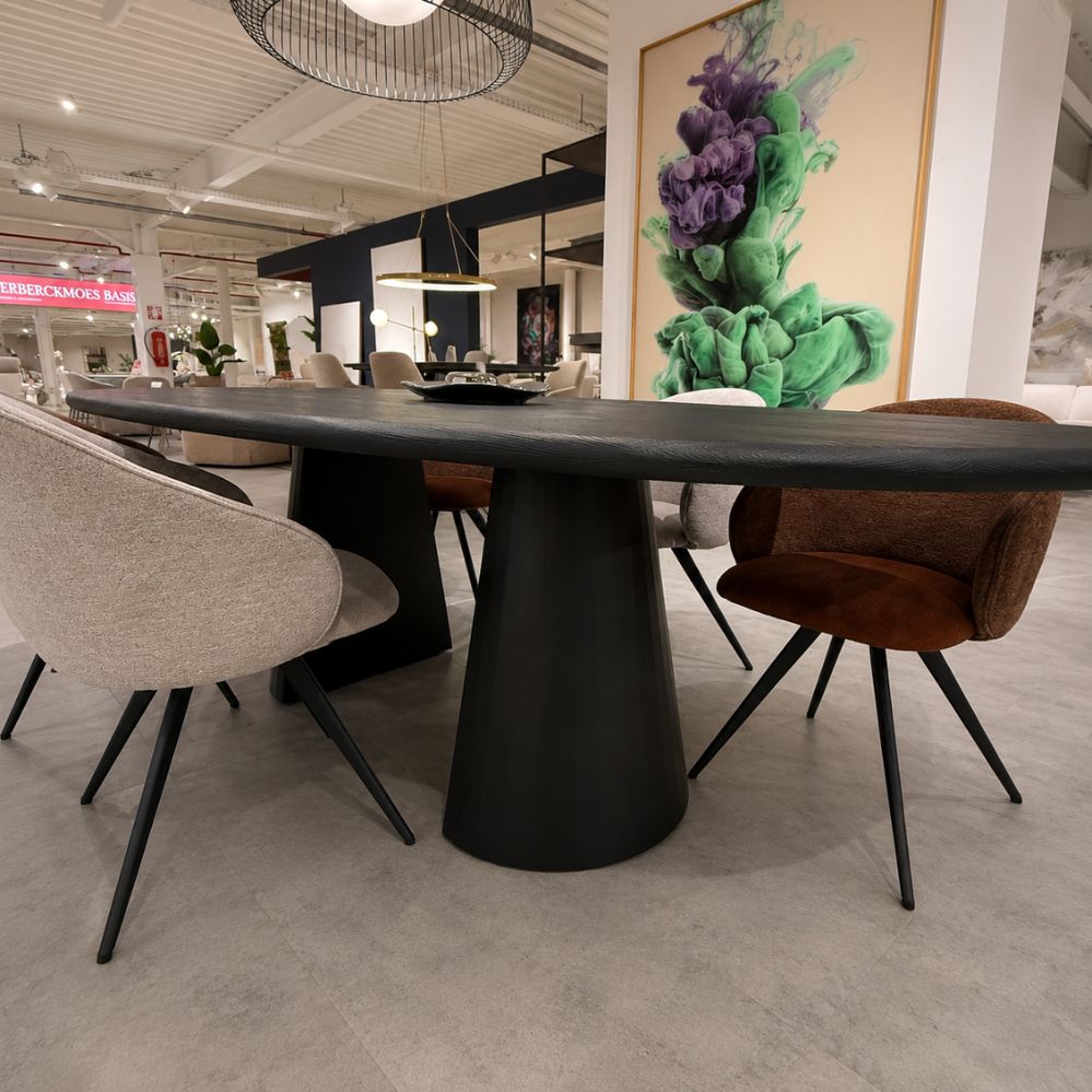 Zwarte metalen kolompoten van de XOOON Arawood eettafel van 240 cm – toonzaalmodel Sint-Gillis-Waas