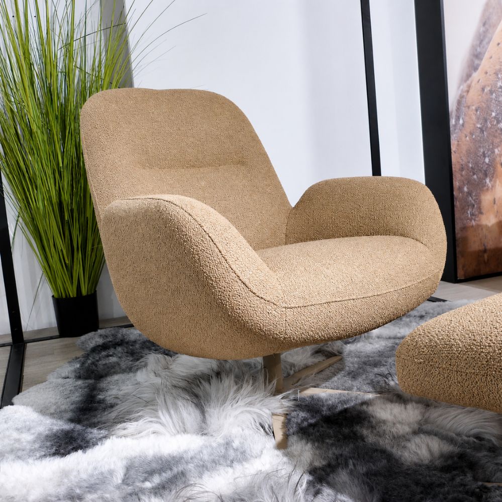Moome Noor fauteuil in stoffen bekleding met vijf-armige metalen draaivoet in Pearl Brown